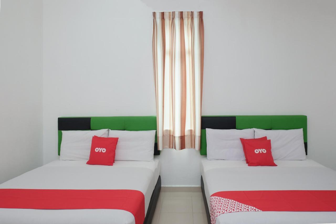 Oyo 90005 Dc Villa Guest House Kuala Rompin Zewnętrze zdjęcie